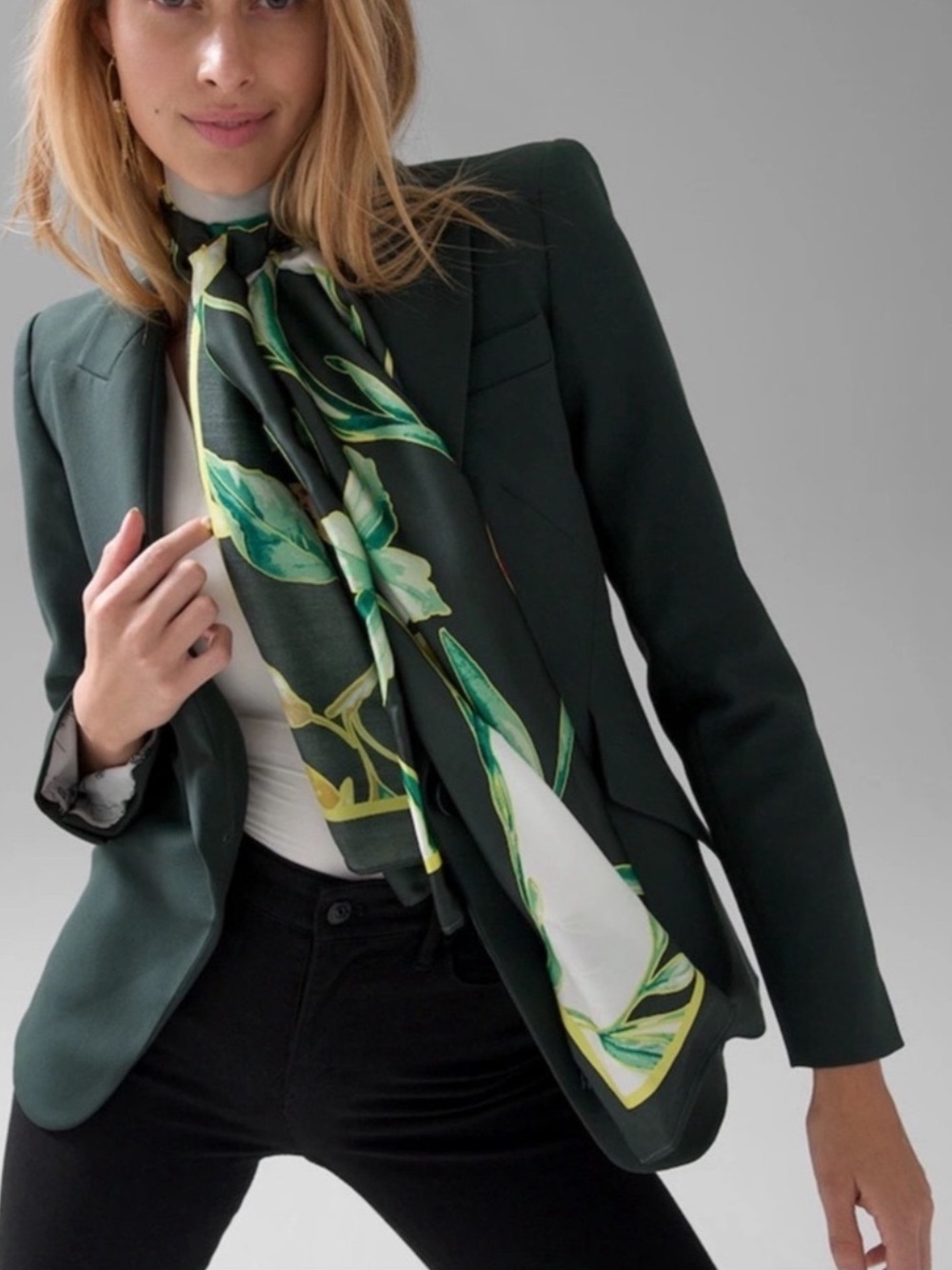 NWT WHBM Silky Autumn Leaves Scarf